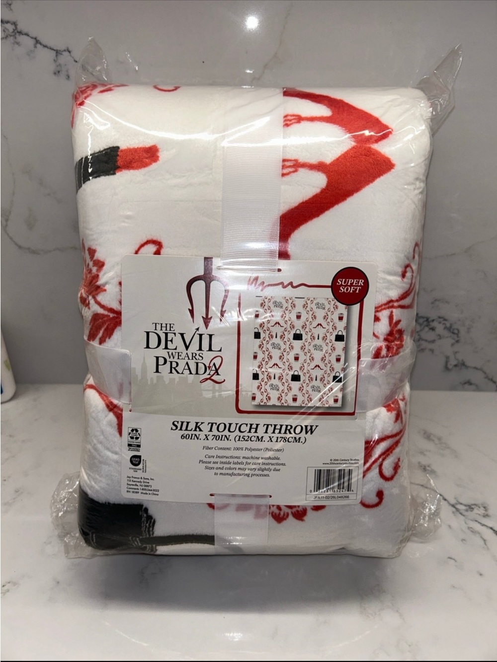The Devil Wears Prada 2 Silk Touch Throw Blanket 60”x70”